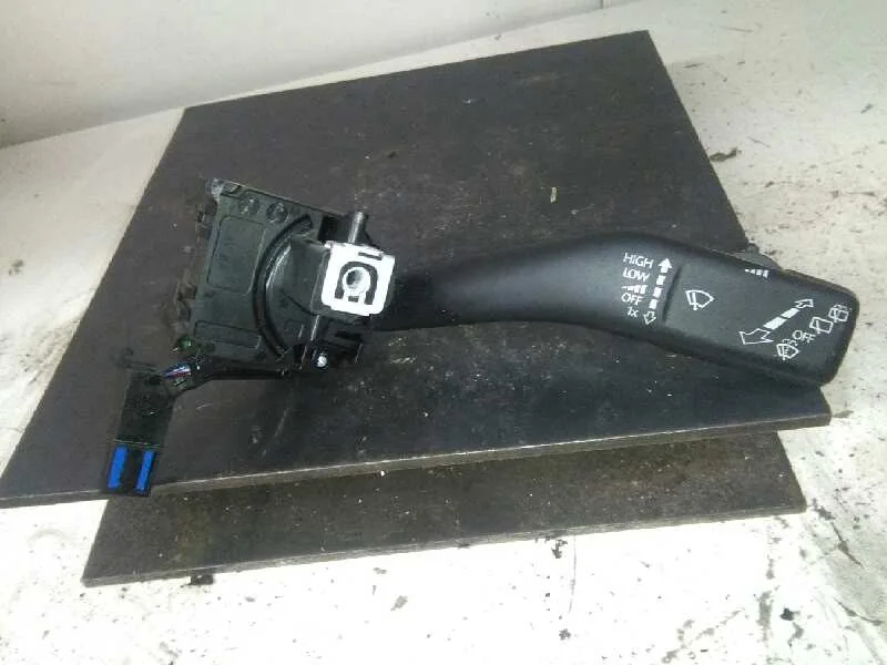 Mando Limpia para Volkswagen Golf V Berlina (1K1)