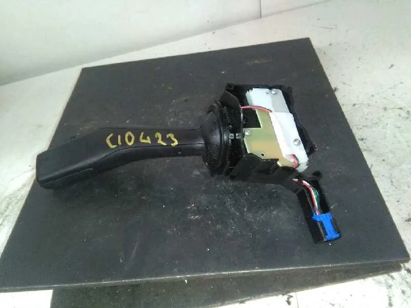 Mando Limpia para Volkswagen Golf V Berlina (1K1)