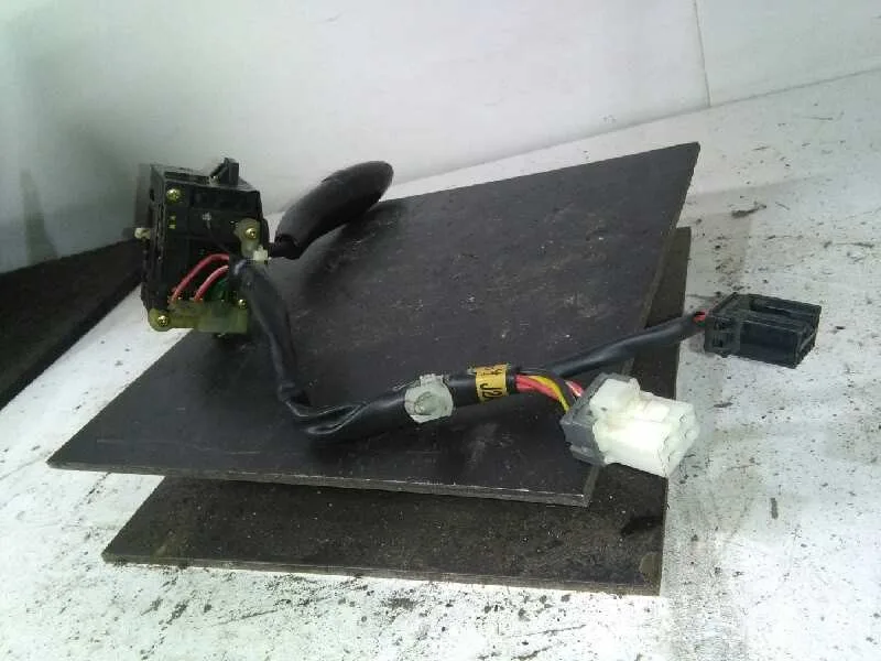 Mando Luces para Hyundai Lantra Berlina (Rd)