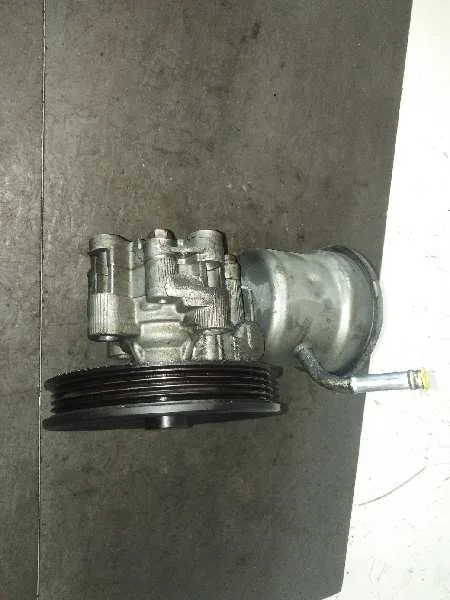 Bomba Direccion para Toyota Yaris (Ncp1/Nlp1/Scp1)