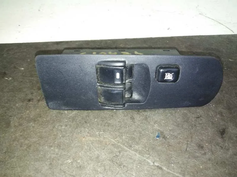 Mando Elevalunas Delantero Izquierdo para Mitsubishi Colt Berlina 5 (Z30A)