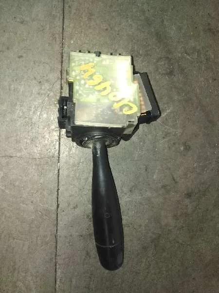 Mando Limpia para Toyota Yaris (Ncp1/Nlp1/Scp1)