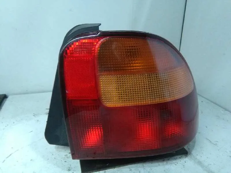 Piloto Trasero Derecho para Mg Serie 400 (Rt)