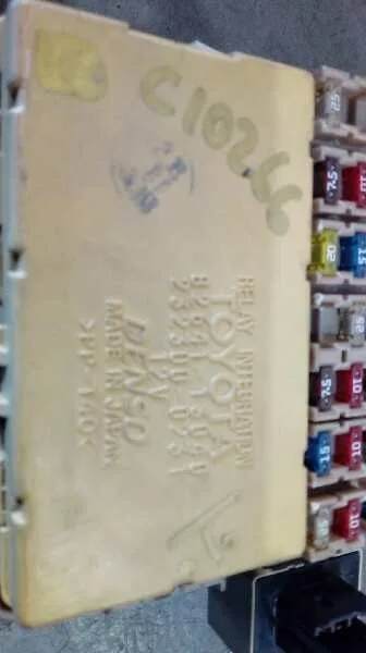 Caja Reles / Fusibles para Toyota Corolla (E12)