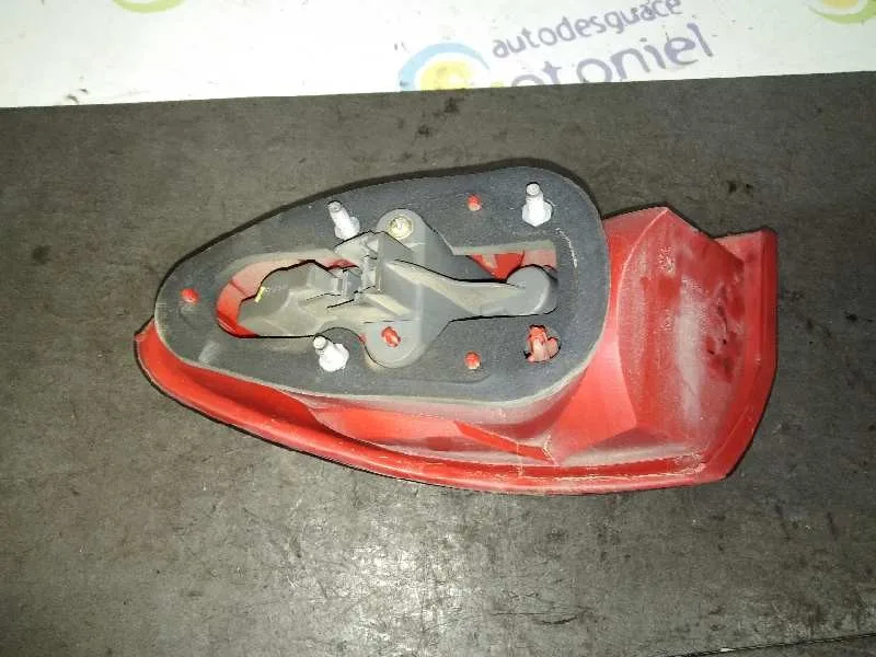 Piloto Trasero Izquierdo para Alfa Romeo 147 (190)