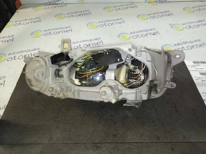 Faro Derecho para Alfa Romeo 147 (190)