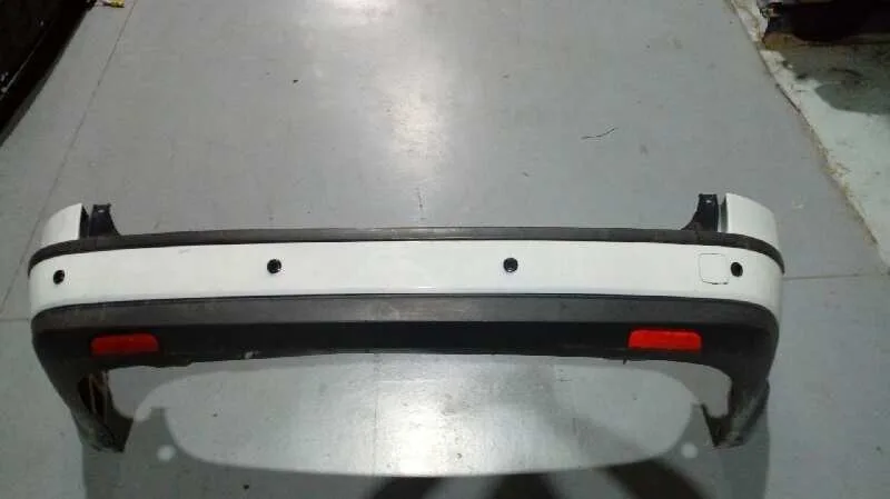 Paragolpes Trasero para Ford Focus Sportbreak (Cap)