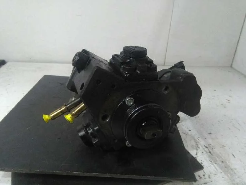 Bomba Inyeccion para Opel Corsa D