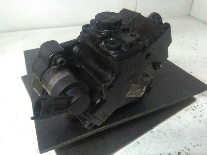 Bomba Inyeccion para Opel Corsa D