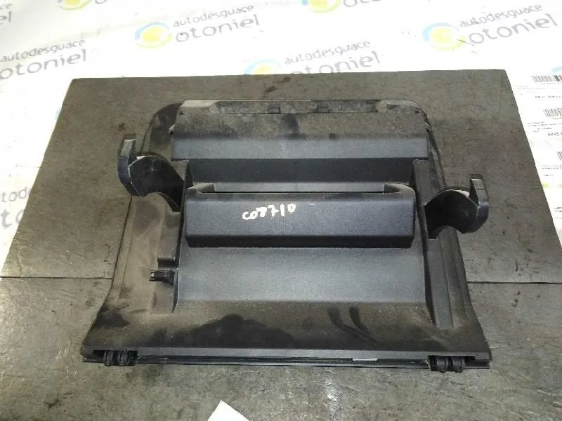 Guantera para Nissan Juke (F15)