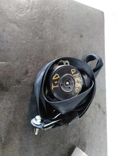 Cinturon Seguridad Trasero Derecho para Nissan Juke (F15)