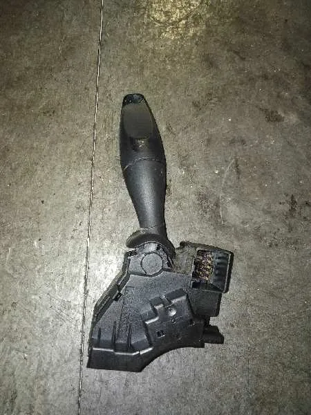 Mando Intermitentes para Ford Transit Connect (Tc7)