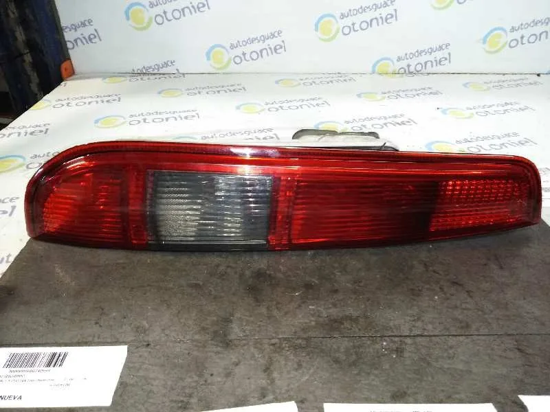 Piloto Trasero Izquierdo para Ford Focus Sportbreak (Cap)