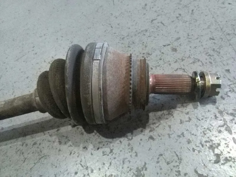 Transmision Trasera Derecha para Mitsubishi Montero (V60/V70)