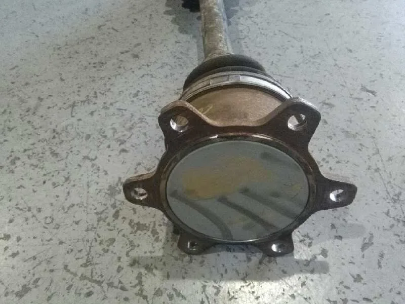 Transmision Trasera Derecha para Mitsubishi Montero (V60/V70)