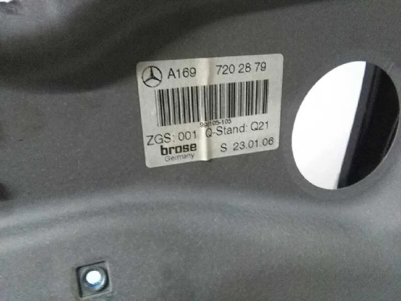 Elevalunas Delantero Derecho para Mercedes-Benz Clase A (W169)