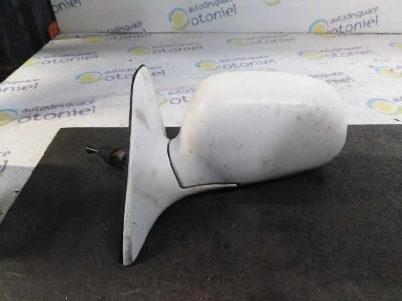 Retrovisor Izquierdo para Hyundai Accent (X3)