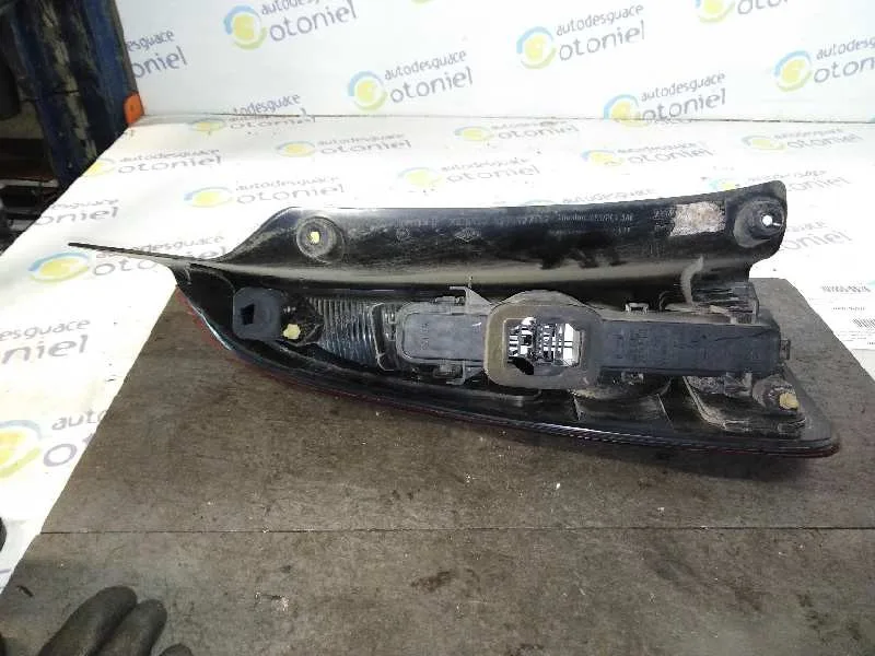 Piloto Trasero Derecho para Renault Espace Iv (Jk0)
