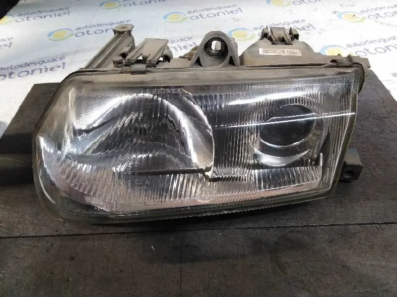 Faro Izquierdo para Alfa Romeo 145