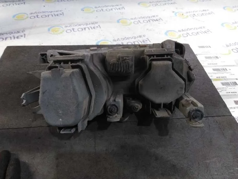 Faro Derecho para Alfa Romeo 145