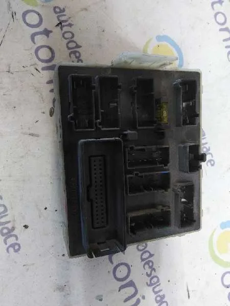 Caja Reles / Fusibles para Ford Focus Turnier (Cak)