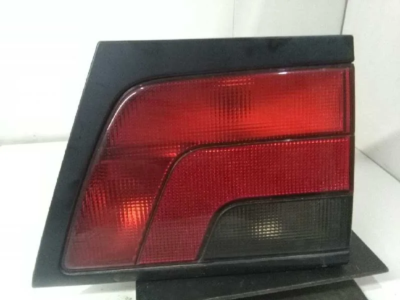 Piloto Trasero Derecho Interior para Peugeot 806