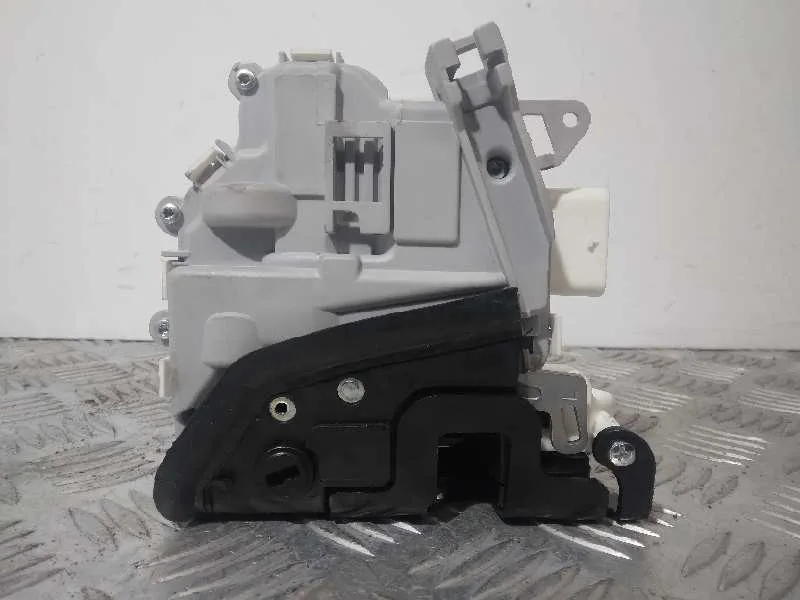 Cerradura Puerta Trasera Izquierda para Audi A3 (8V)