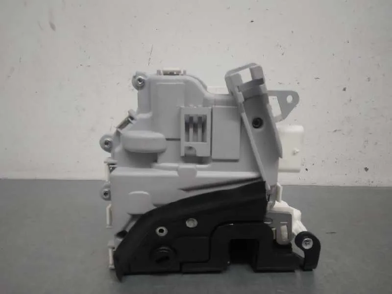 Cerradura Puerta Trasera Izquierda para Audi A3 (8V)