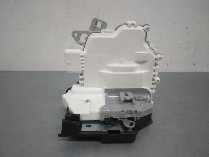 Cerradura Puerta Trasera Izquierda para Audi A3 (8V)