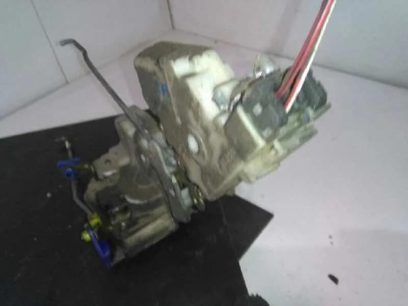 Cerradura Puerta Delantera Derecha para Nissan Vanette Cargo