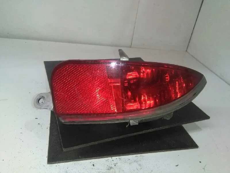 Faro Antiniebla Trasero Derecho para Opel Corsa C