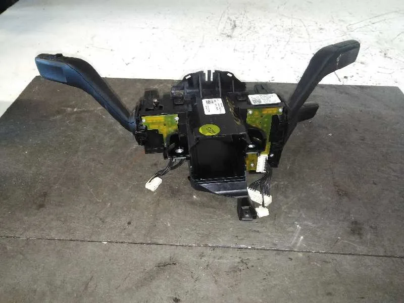 Mando Multifuncion para Volkswagen Passat Berlina (3C2)