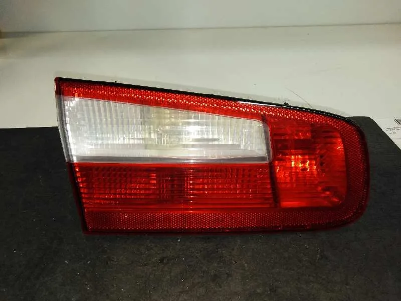 Piloto Trasero Izquierdo para Renault Laguna Ii (Bg0)