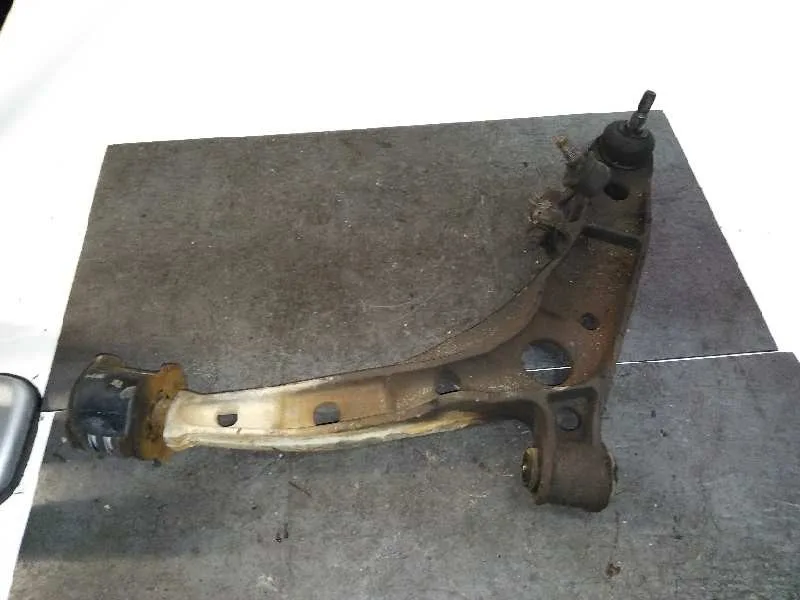 Brazo Suspension Inferior Delantero Izquierdo para Mitsubishi Santamo (Hyundai)