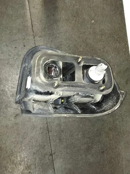Piloto Trasero Derecho para Mitsubishi Santamo (Hyundai)