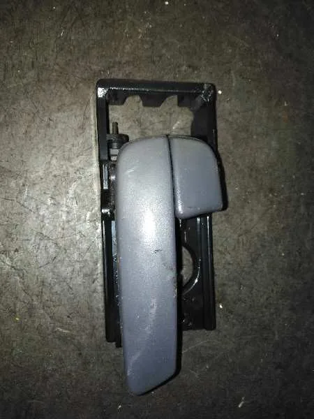 Maneta Interior Delantera Izquierda para Kia Rio