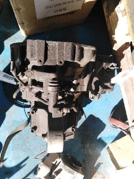 Caja Cambios para Nissan Almera Tino (V10M)