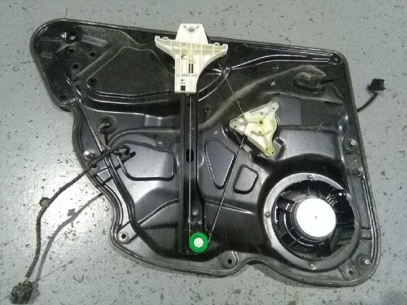 Elevalunas Trasero Derecho para Volkswagen Passat Berlina (3C2)