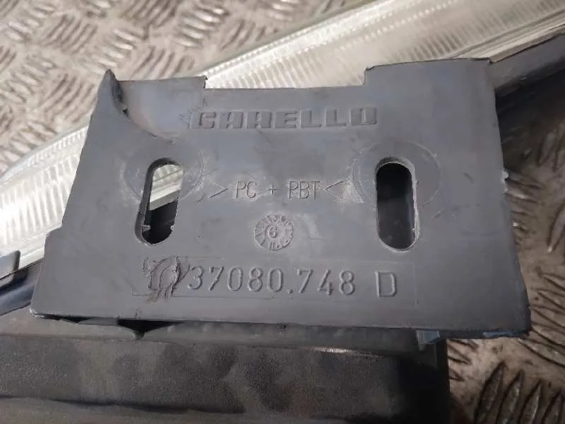 Faro Antiniebla Derecho para Peugeot 406 Berlina (S1/S2)