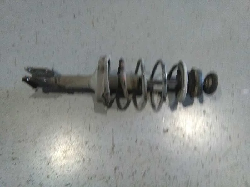 Amortiguador Delantero Derecho para Nissan Kubistar (X76)