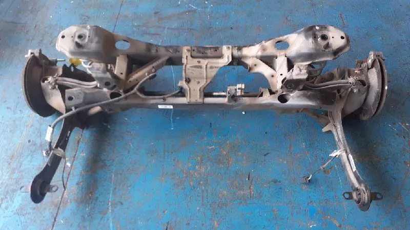 Puente Trasero para Volvo V40