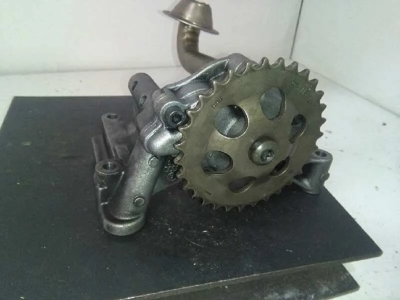 Bomba Aceite para Volkswagen Bora Berlina (1J2)