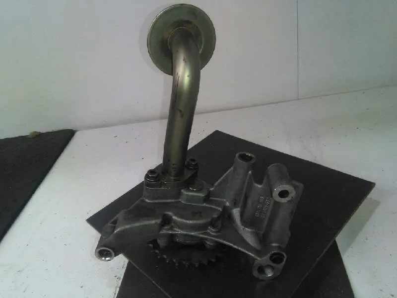 Bomba Aceite para Volkswagen Bora Berlina (1J2)