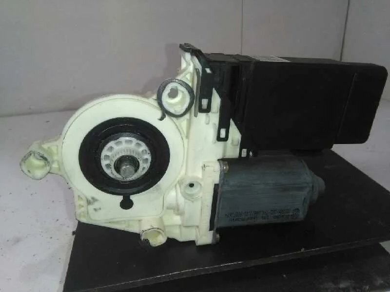 Motor Elevalunas Delantero Derecho para Seat Leon (1M1)