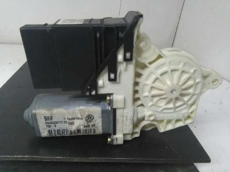 Motor Elevalunas Trasero Derecho para Seat Leon (1M1)