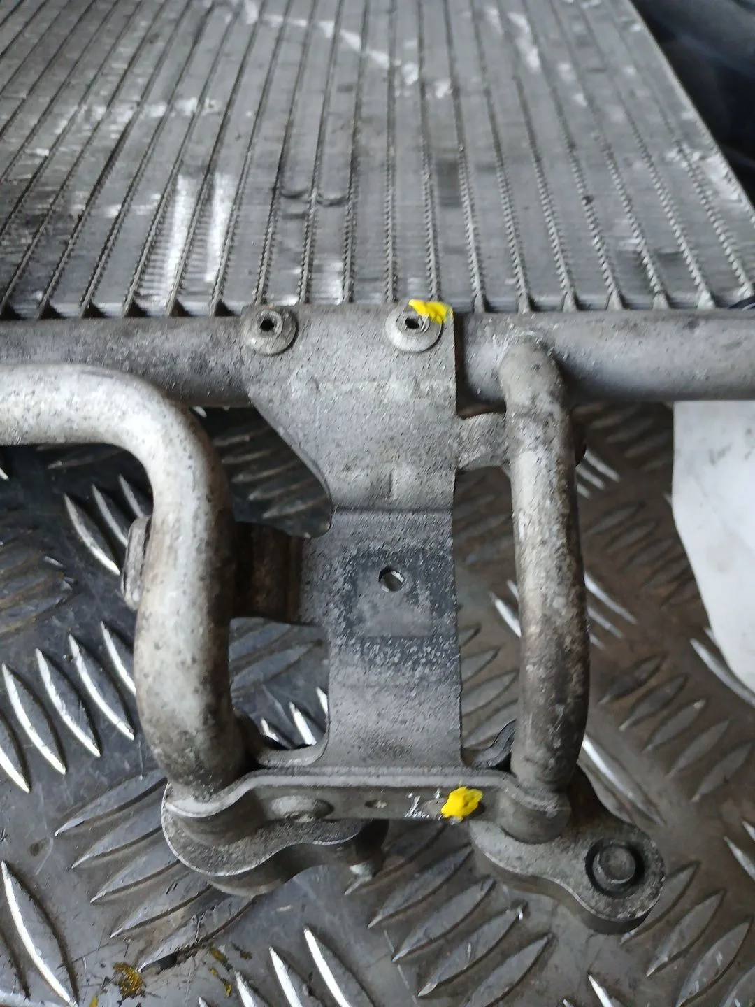 Condensador / Radiador Aire Acondicionado para Ford Fiesta (Cbk)