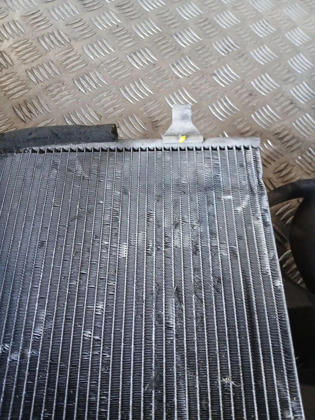 Condensador / Radiador Aire Acondicionado para Ford Fiesta (Cbk)