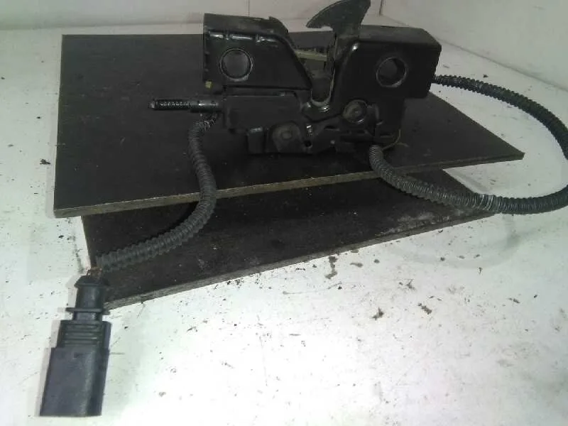 Cerradura Capot para Seat Ibiza St (6P8)