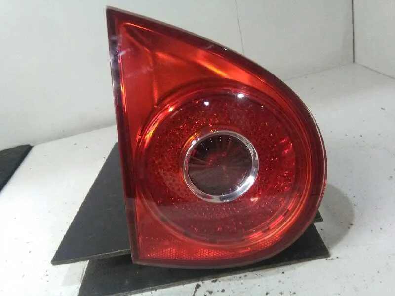 Piloto Trasero Izquierdo Interior para Volkswagen Golf V Berlina (1K1)