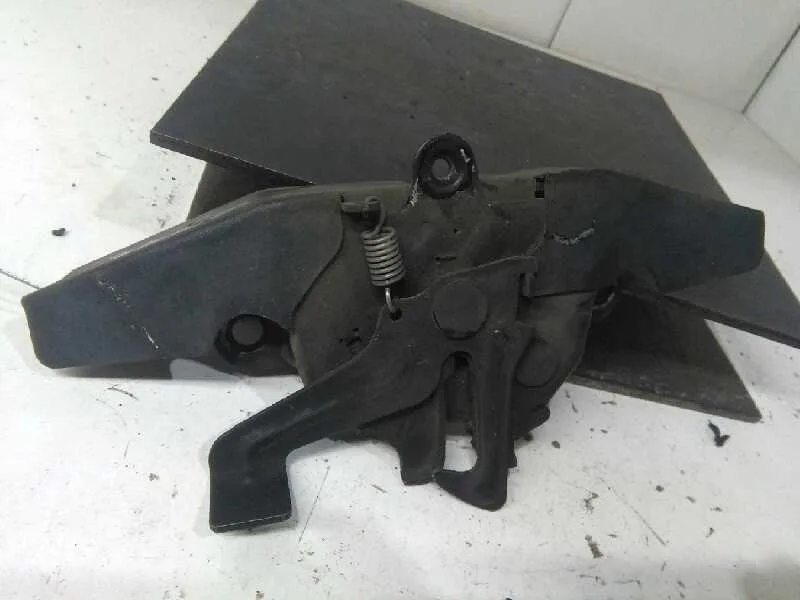 Cerradura Capot para Toyota Corolla Verso (R1)